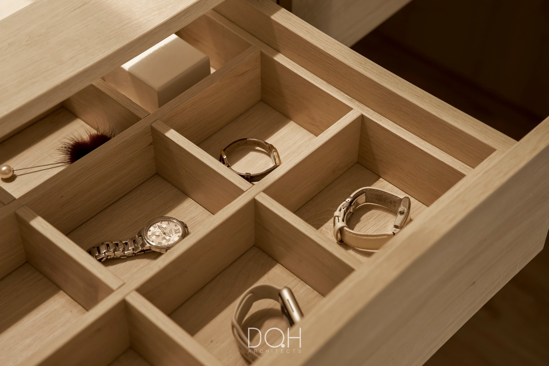 gỗ công nghiệp và gỗ tự nhiên – dự án Phương Vân House (3)